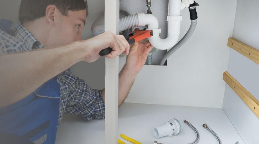 Local expert plumbing services in La Coste, TX